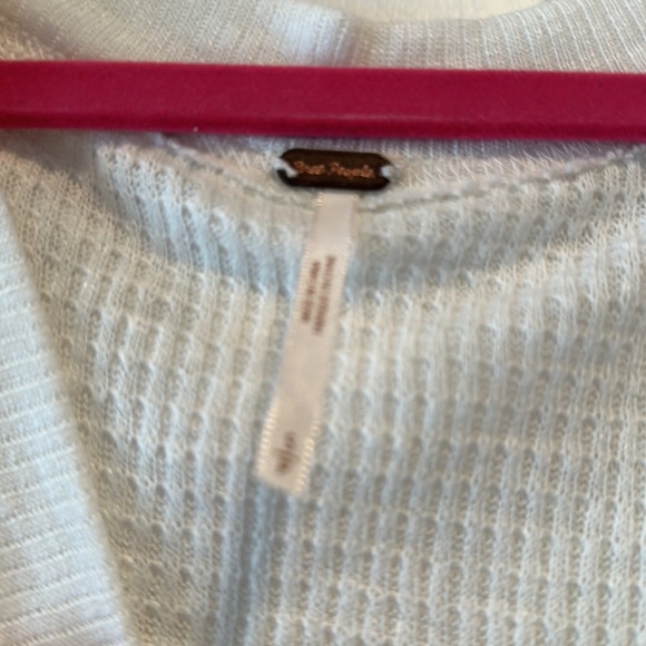 Free People tunic NWOT . Beautiful and perfect for spring 🌺 SizeS Generous fit. - Picture 5 of 7